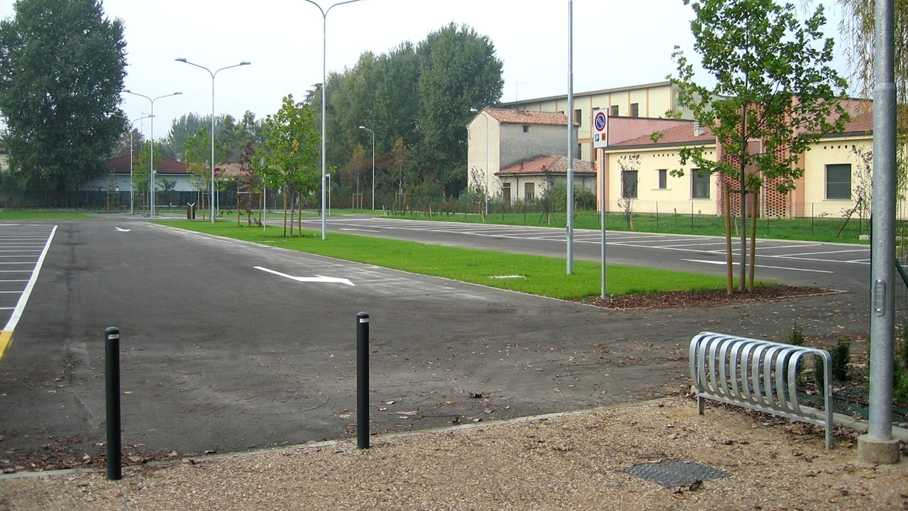 Area di sosta per autovetture e camper | Via D'Annunzio | San Benedetto Po (MN)