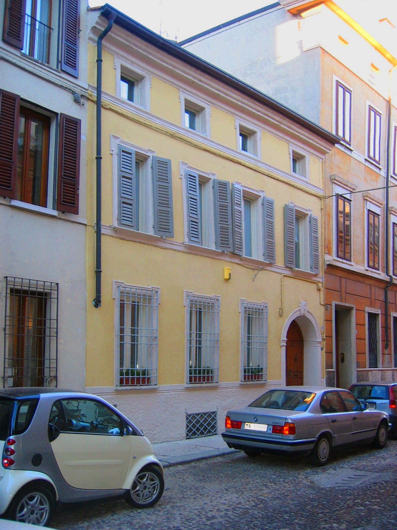 Ristrutturazione palazzo in via Ardigo' | Mantova